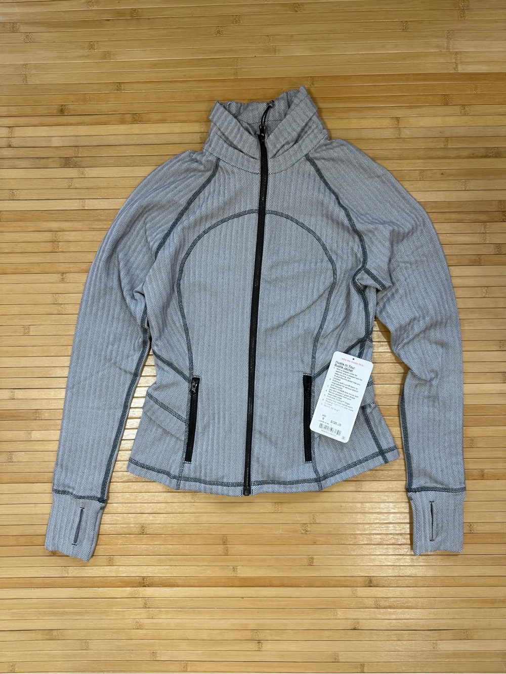 Lululemon - Hustle In Your Bustle Jacket - Size 6